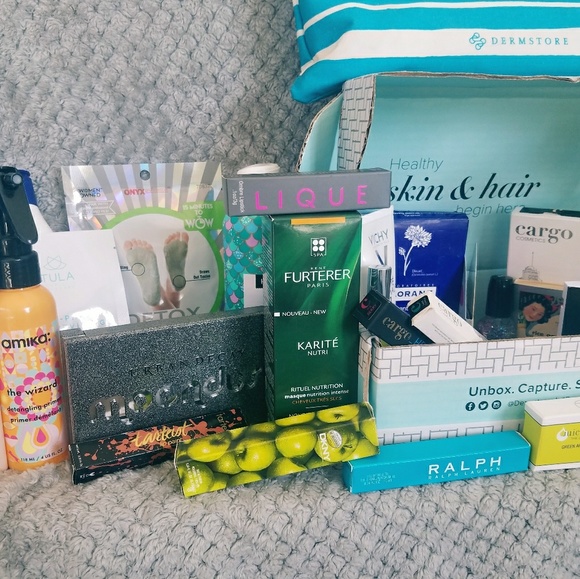 High End Skin care & Make-up mystery Box!! - Picture 2 of 4